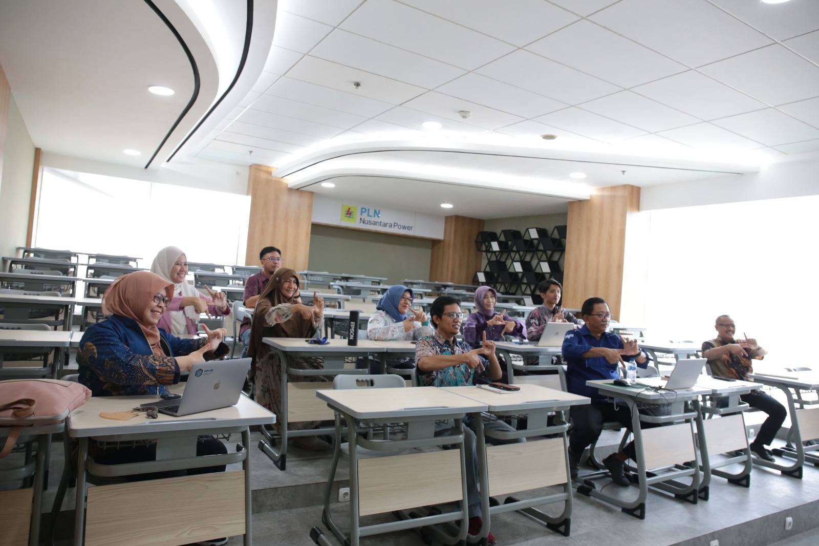 Kegiatan Workshop Smart Class yang diikuti dosen dan Wakil Rektor Institut Teknologi PLN. Dok. Istimewa