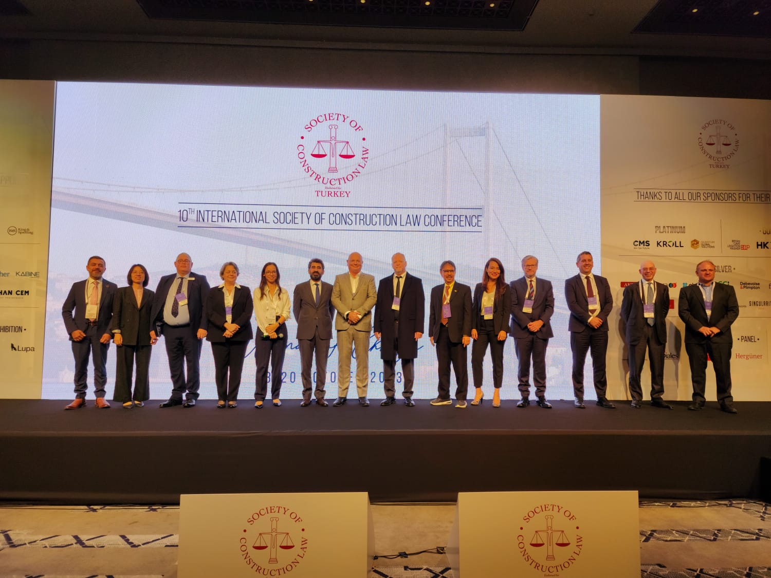 Guru besar ITPLN Prof. Dr. Ir. Sarwono Hardjomuljadi MT. MH. saat menjadi pembicara dalam Internasional Construction Law di Turki. Dok. Istimewa