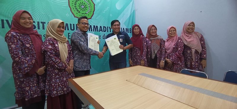 ITPLN dan Universitas Muhammadiyah Jambi (UMJ) melakukan kesepakatan program Tri Dharma Perguruan Tinggi, salah satu poinnya penelitian dan inovasi bersama. Dok. Istimewa