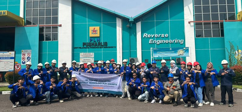Mahasiswa ITPLN kunjungi workshop PLN PUSHARLIS UP2W IV Dayeuhkolot, Bandung, Jawa Barat. Dok. Istimewa